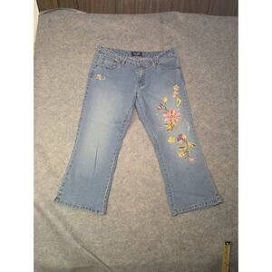 Angels Denim Capri Jeans Size 13 Y2K VTG Flared Embroidered Rhinestone Floral